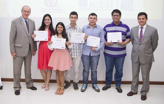 Nueva entrega de becas de Conexión U