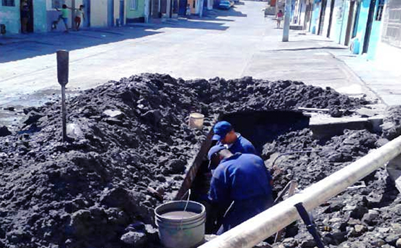 Zarzal y el Dovio, se benefician con obras de Acuavalle